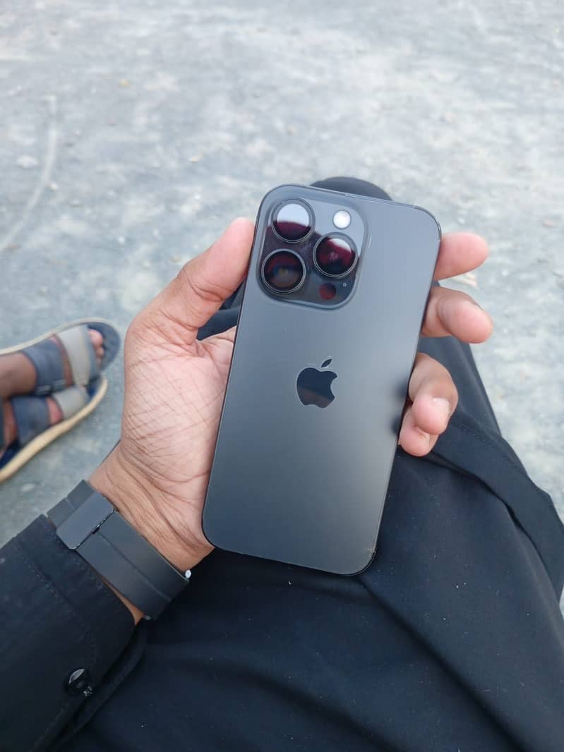 Apple iPhone 15 Pro 5
