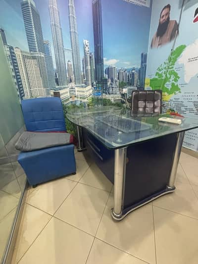 Office Chair and Table