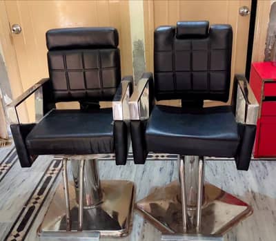 salon furniture urgent for sale fsd
