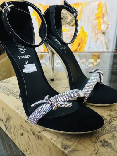 Stylo Velvet Heel - 6 inch - used