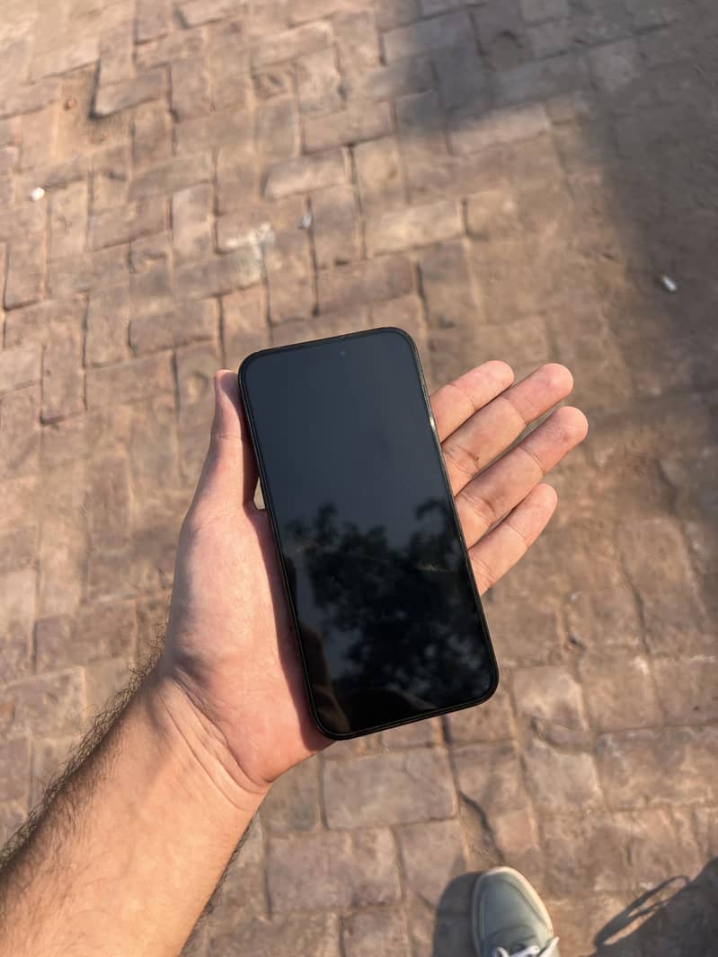 Apple iPhone 15 Pro Max 7