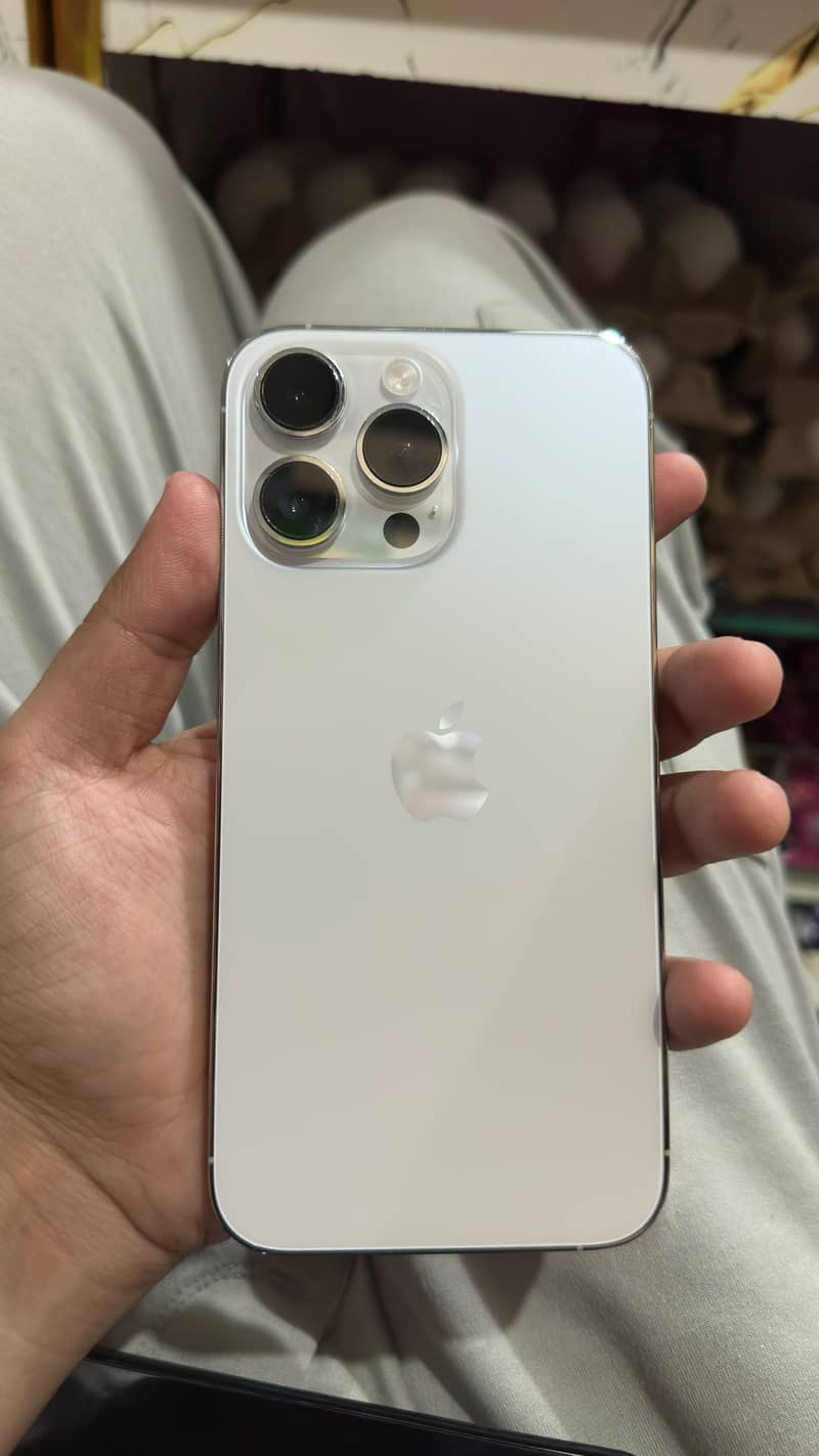 Apple iPhone 14 Pro Max 2