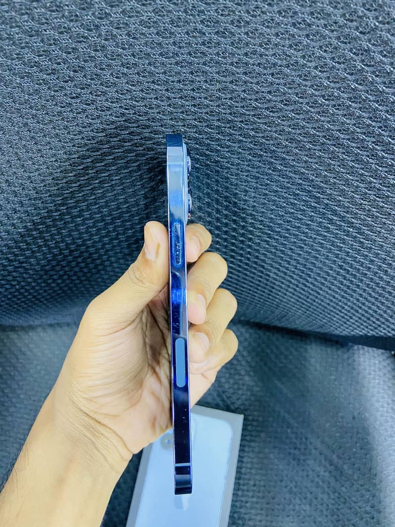 Apple iPhone 13 Pro Max 5