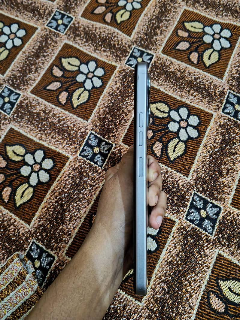 Tecno spark 40 c 3