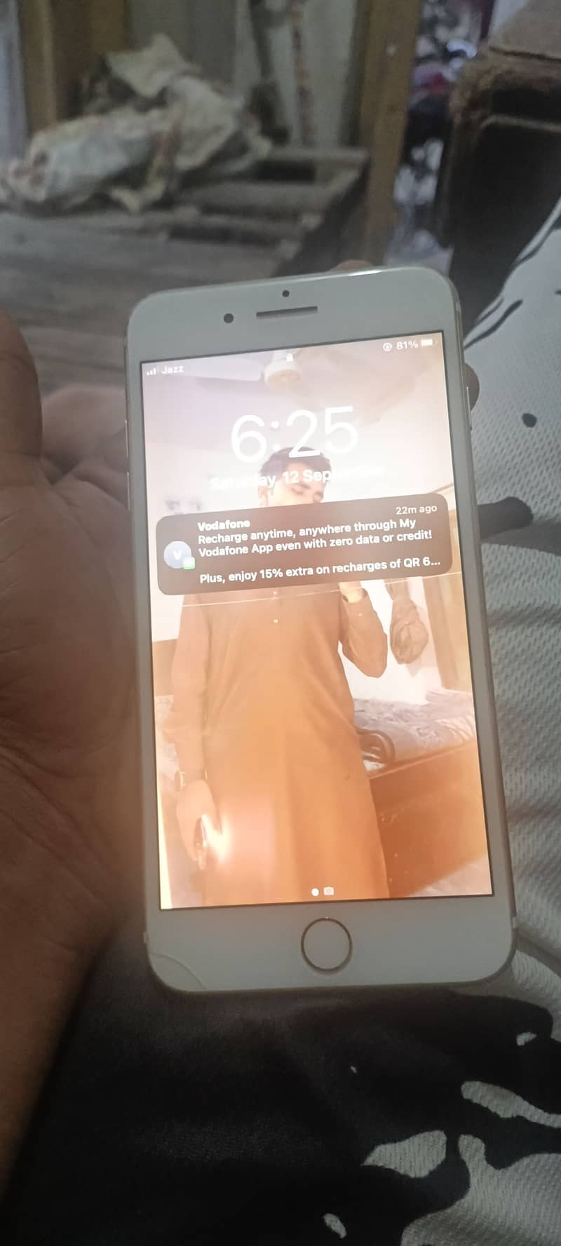 Apple iPhone 7 Plus 0