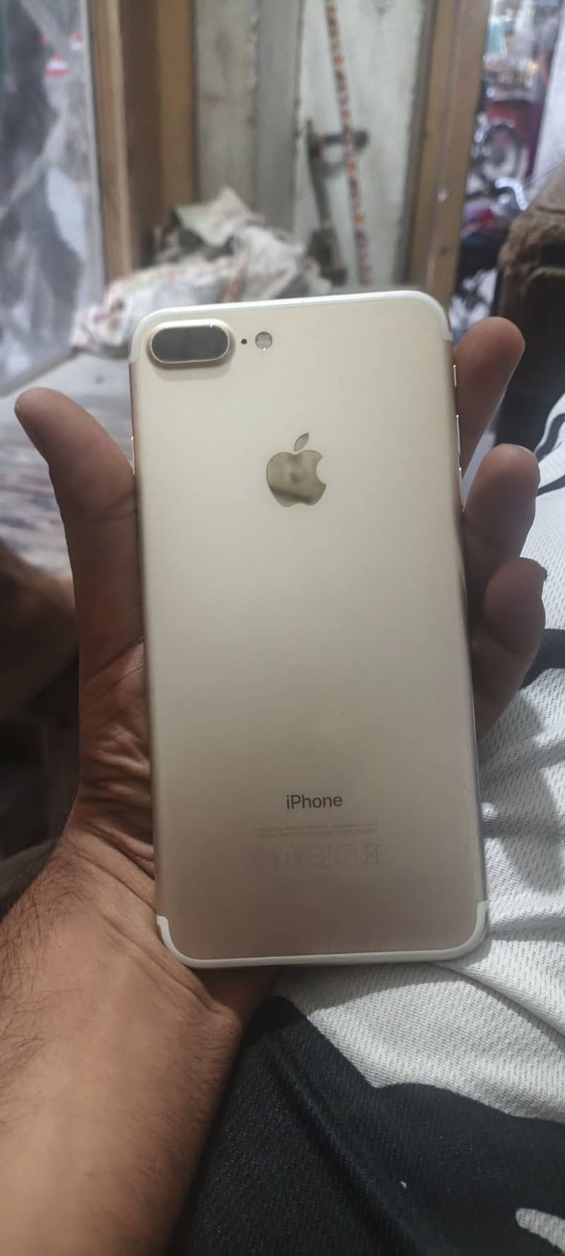 Apple iPhone 7 Plus 4