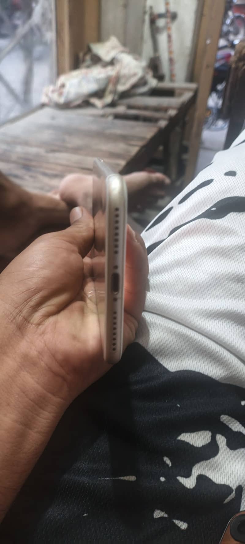Apple iPhone 7 Plus 5