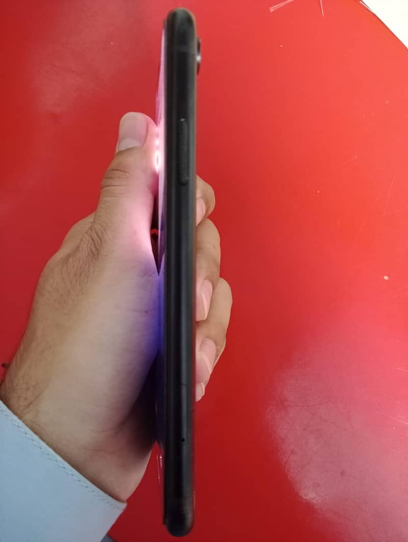 Apple iPhone XR 3