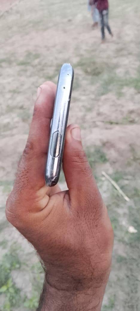 One Plus 7 Pro 3