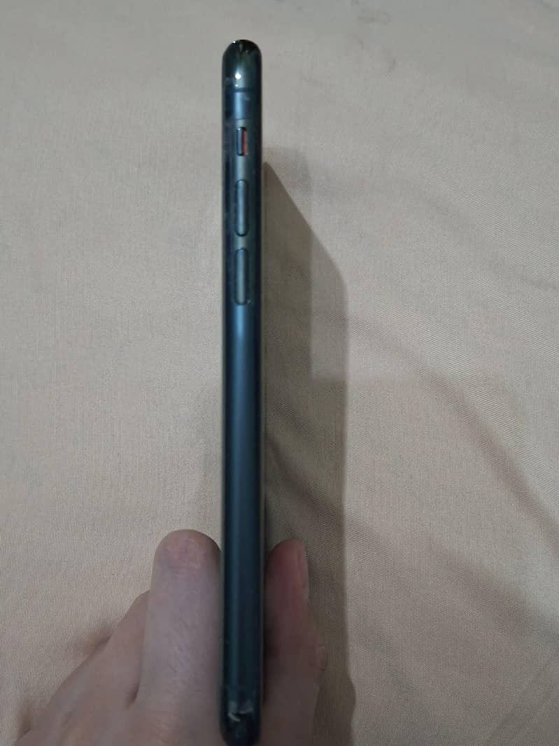 Apple iPhone 11 Pro 6