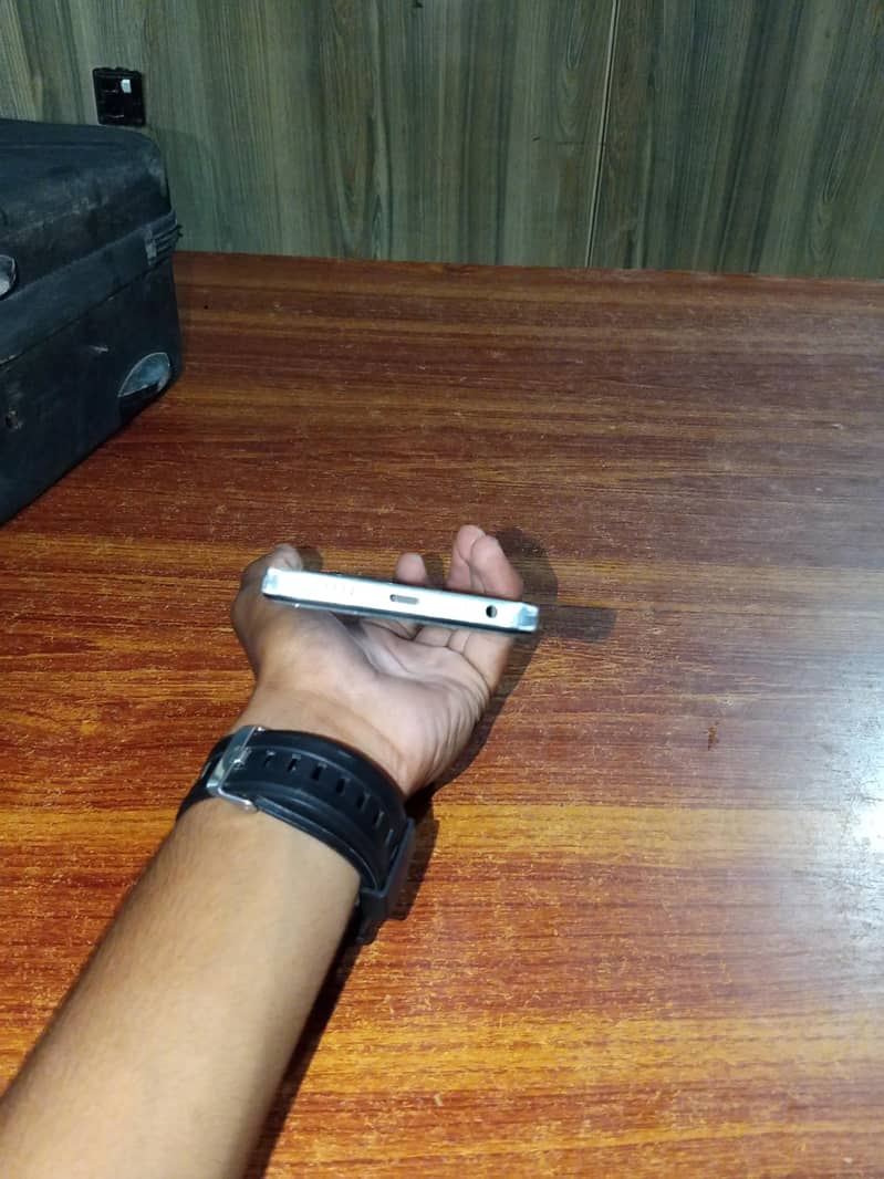 Tecno Spark 10 4