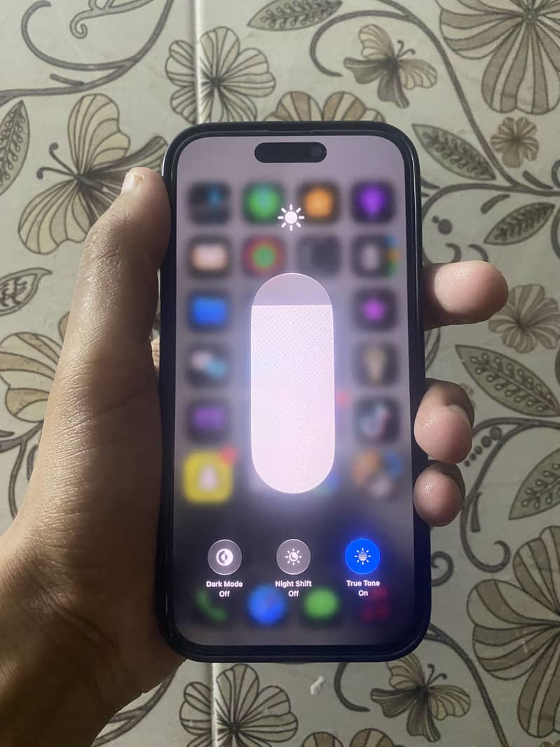 Apple iPhone 14 Pro 2
