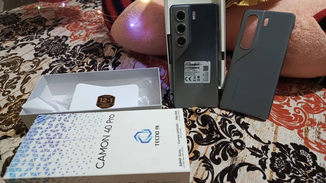 Tecno CAMON 40 Pro 4