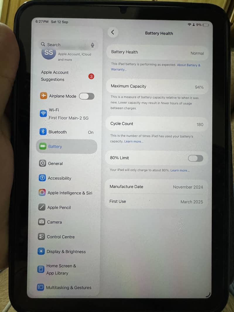 Ipad mini 7 with box 8