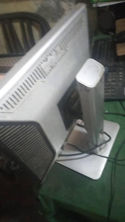 Dell led