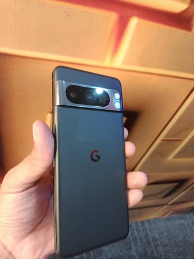 Google Pixel 8 Pro