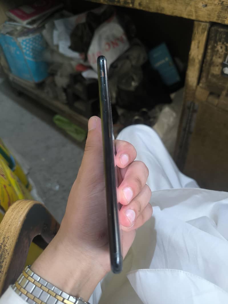 Apple iPhone 7 Plus 3