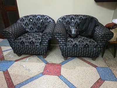 5 Seater Elegant Sofa Set - New Poshes - Just Like New