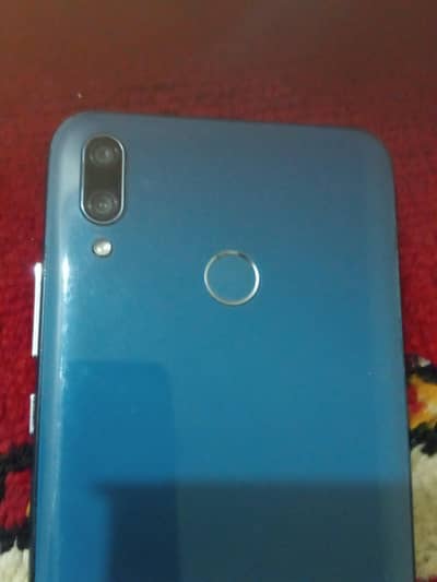 Huawei Y9
