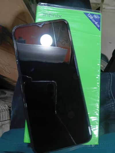 Infinix Note 11 with box 6 /128 pta approved