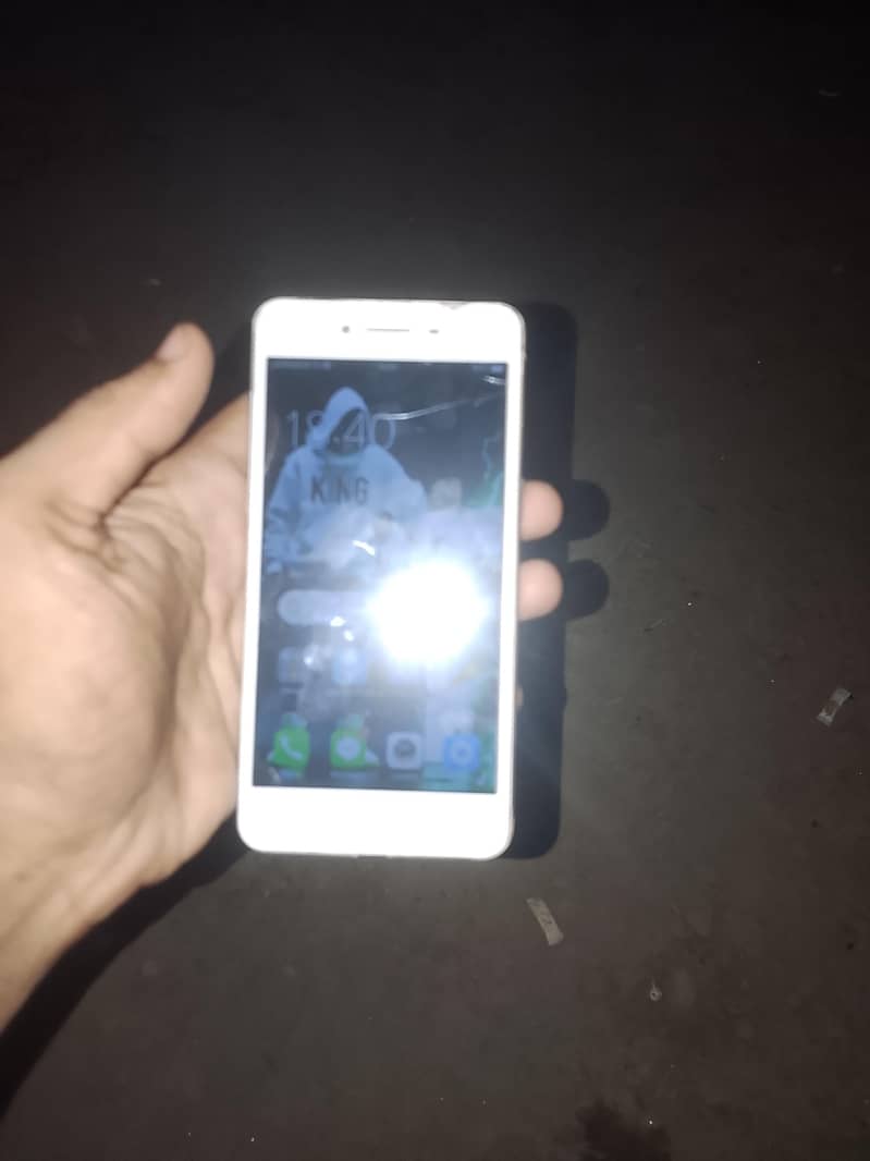 OPPO A37 2
