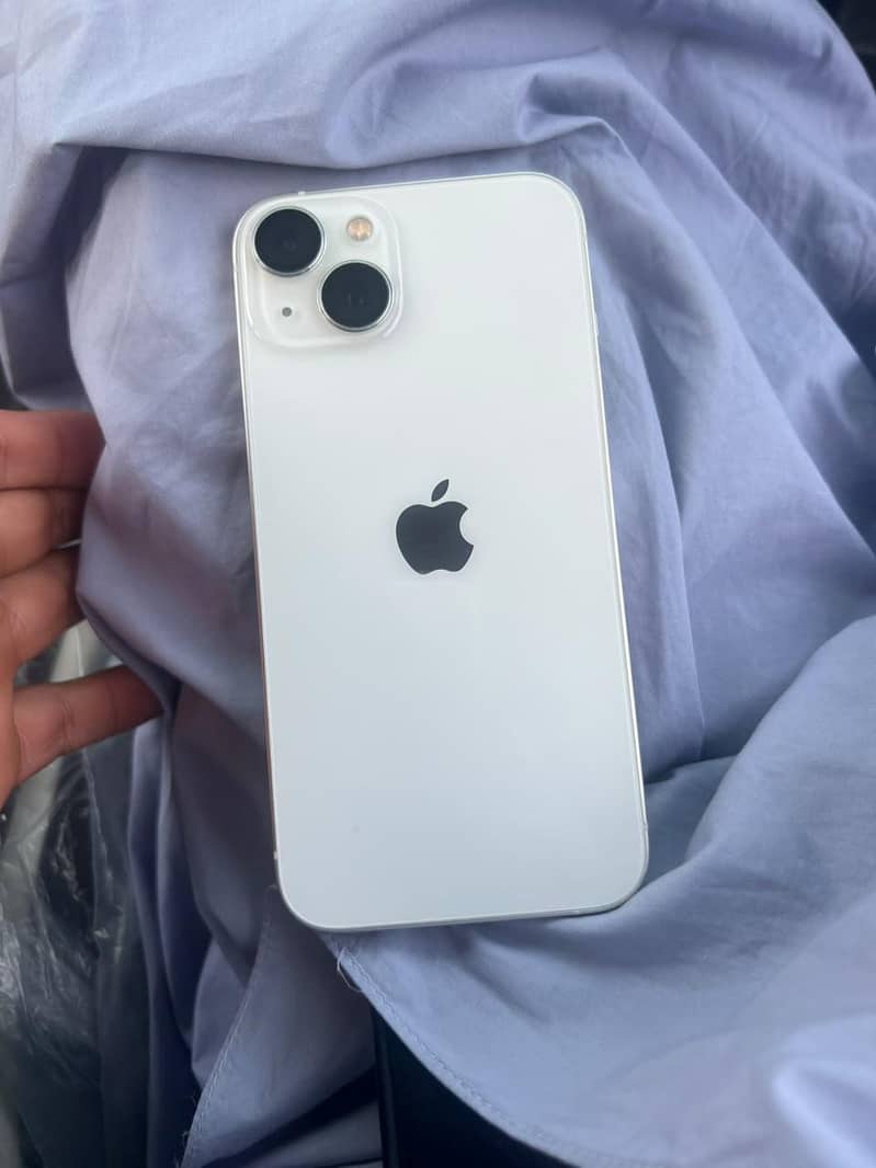 Apple iPhone 13 5