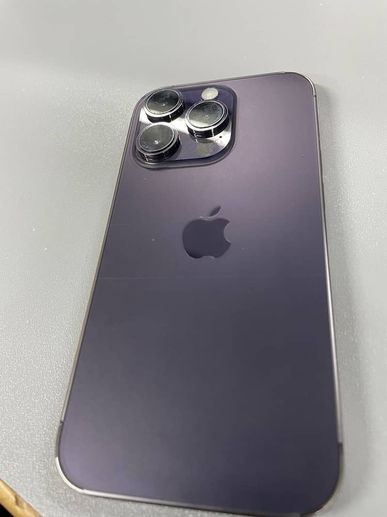 Apple iPhone 14 Pro 0