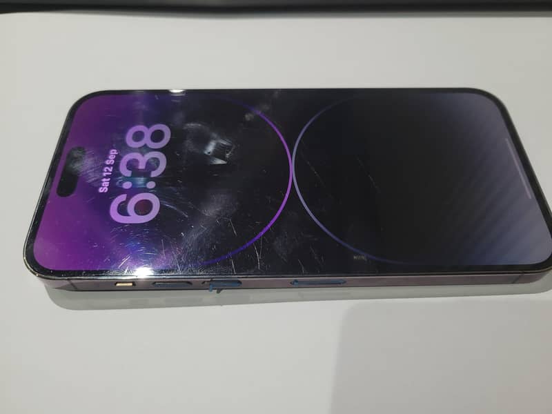 Apple iPhone 14 Pro Max 0