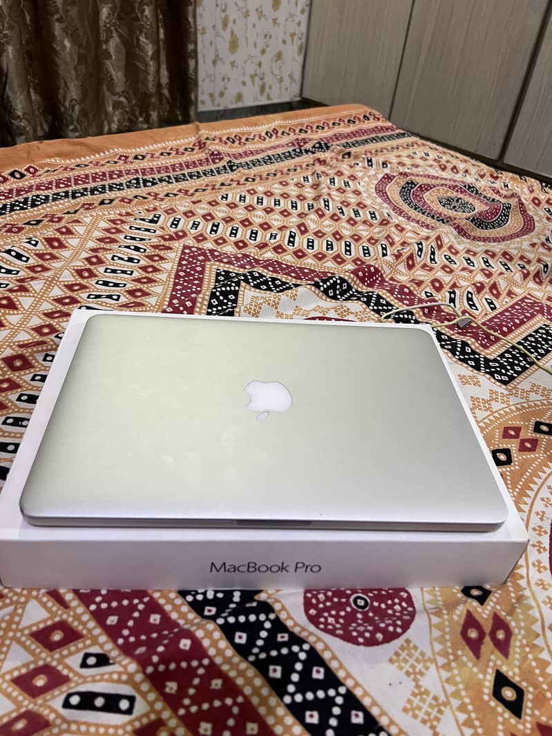 Macbook pro 1