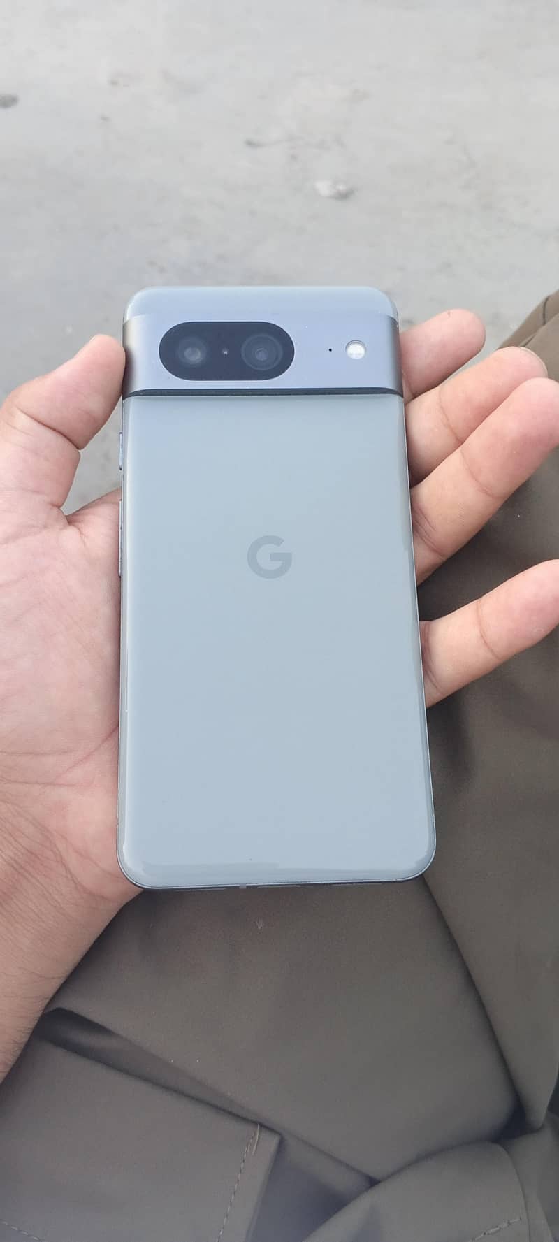 Google Pixel 8 4