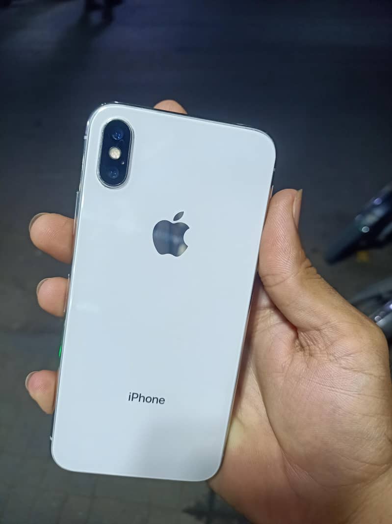 Apple iPhone X 3