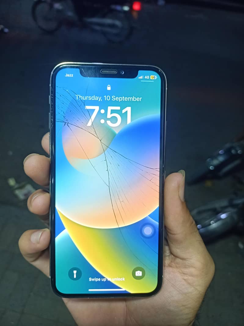 Apple iPhone X 6