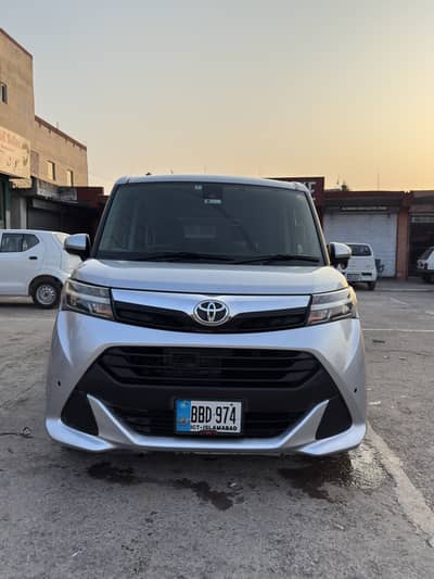 Toyota Roomy 2019