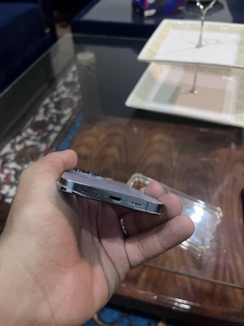 Apple iPhone 13 Pro 1
