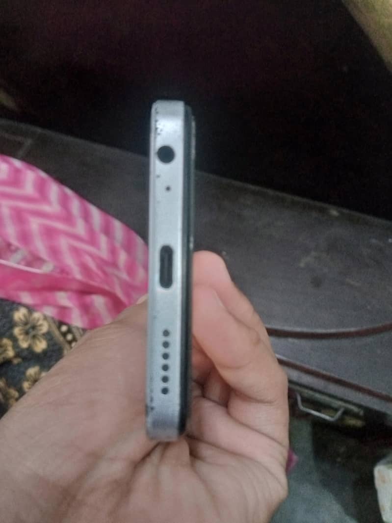 Tecno Spark 20c 3