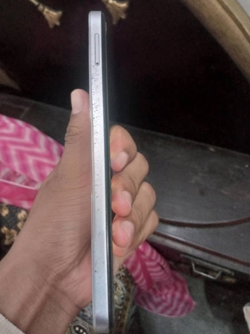 Tecno Spark 20c 4
