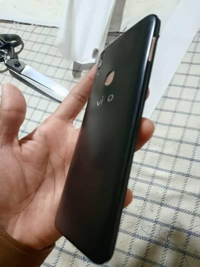 Vivo V9
