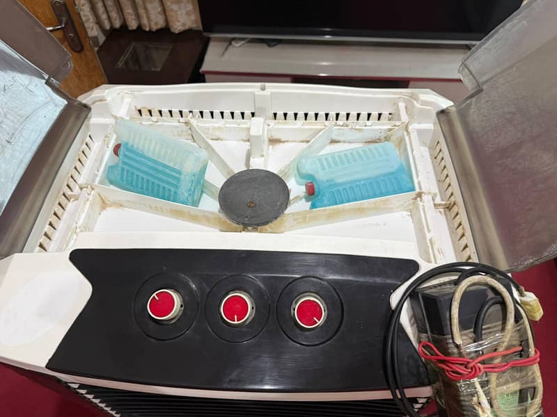 Ac & Dc cooler 1