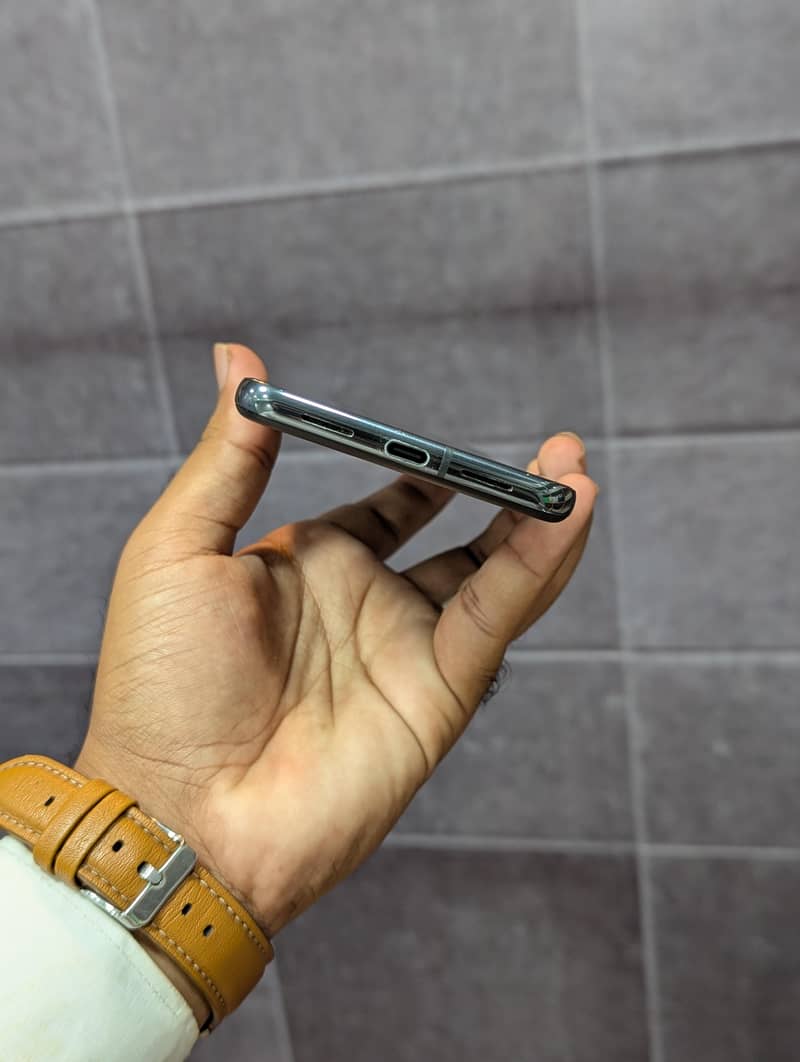 Google Pixel 8 2