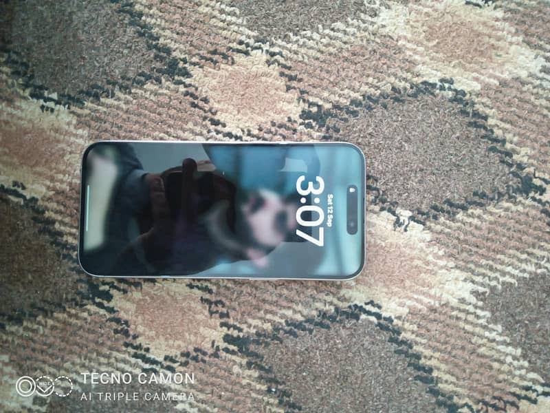 Apple iPhone 15 Pro Max 0