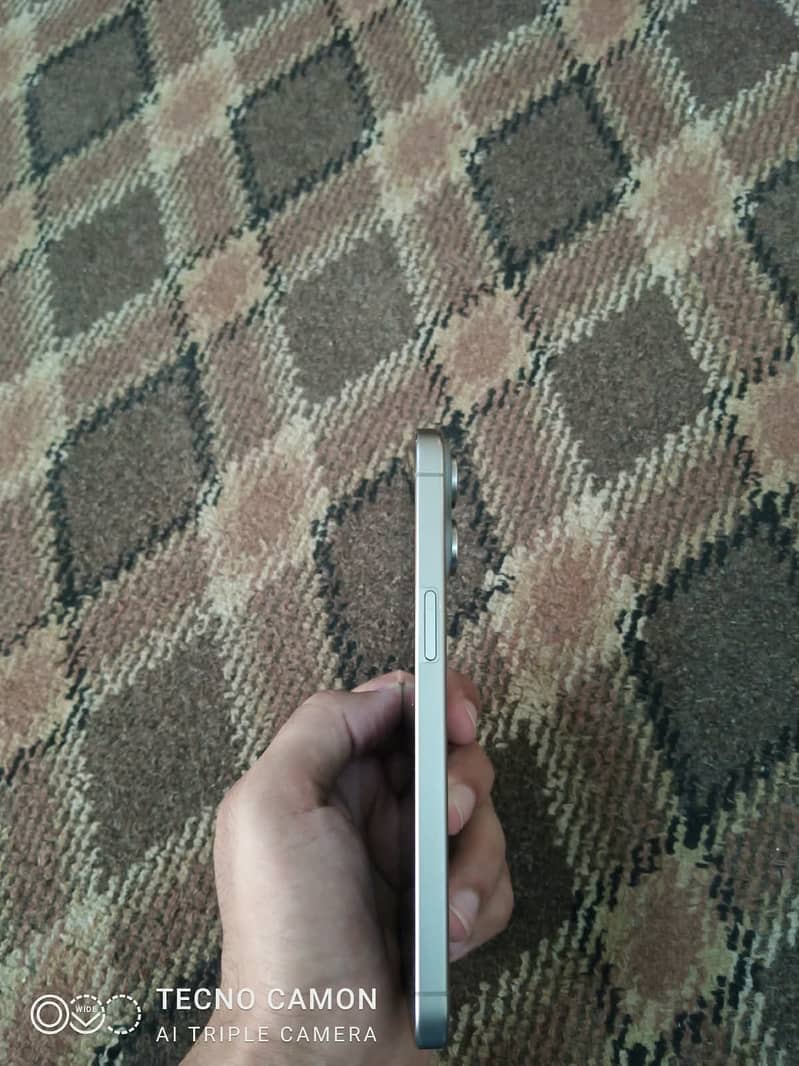 Apple iPhone 15 Pro Max 1