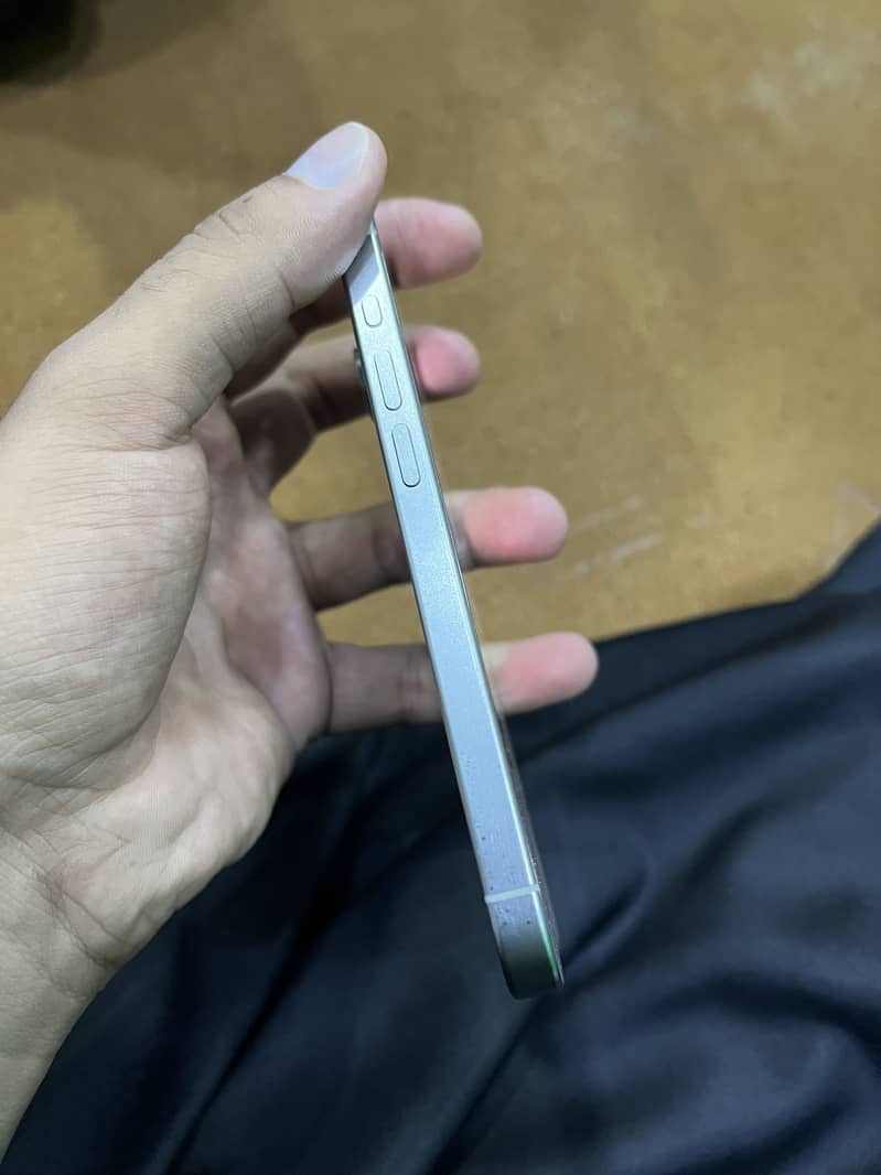 Apple iPhone 15 Pro 5