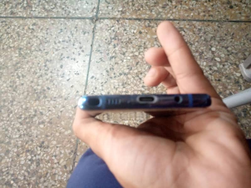 Samsung Mobile Note 8 3