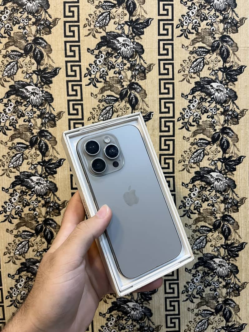 Apple iPhone 16 Pro 5