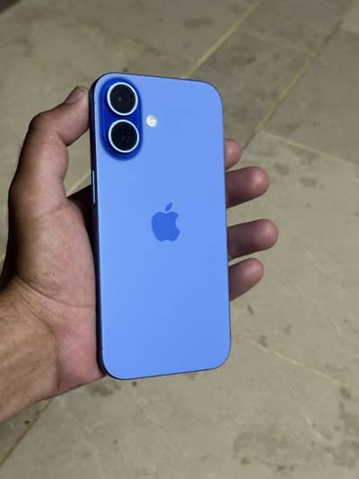 Apple iPhone 16