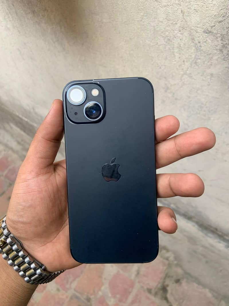 Apple iPhone 13 2
