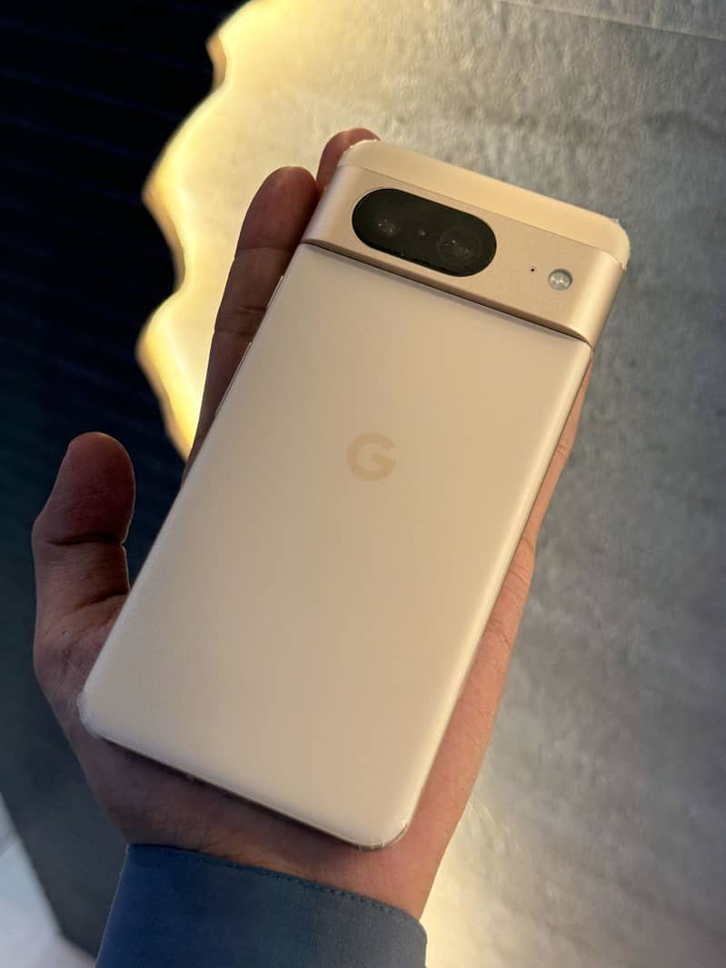 Google Pixel 8 4