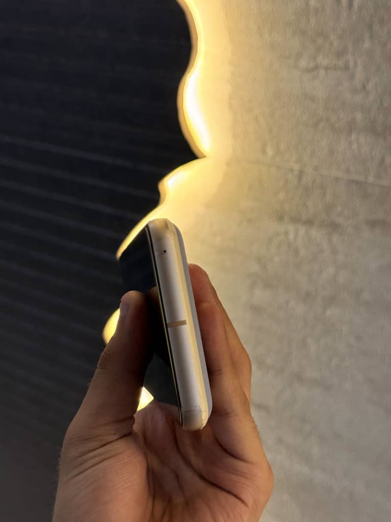 Google Pixel 8 5