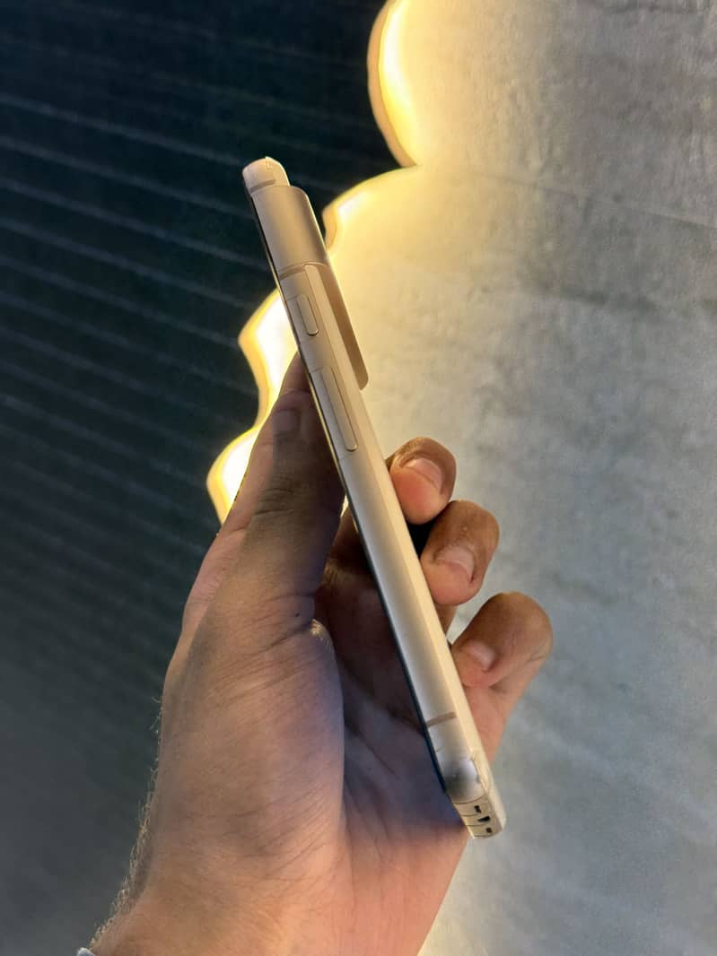 Google Pixel 8 7