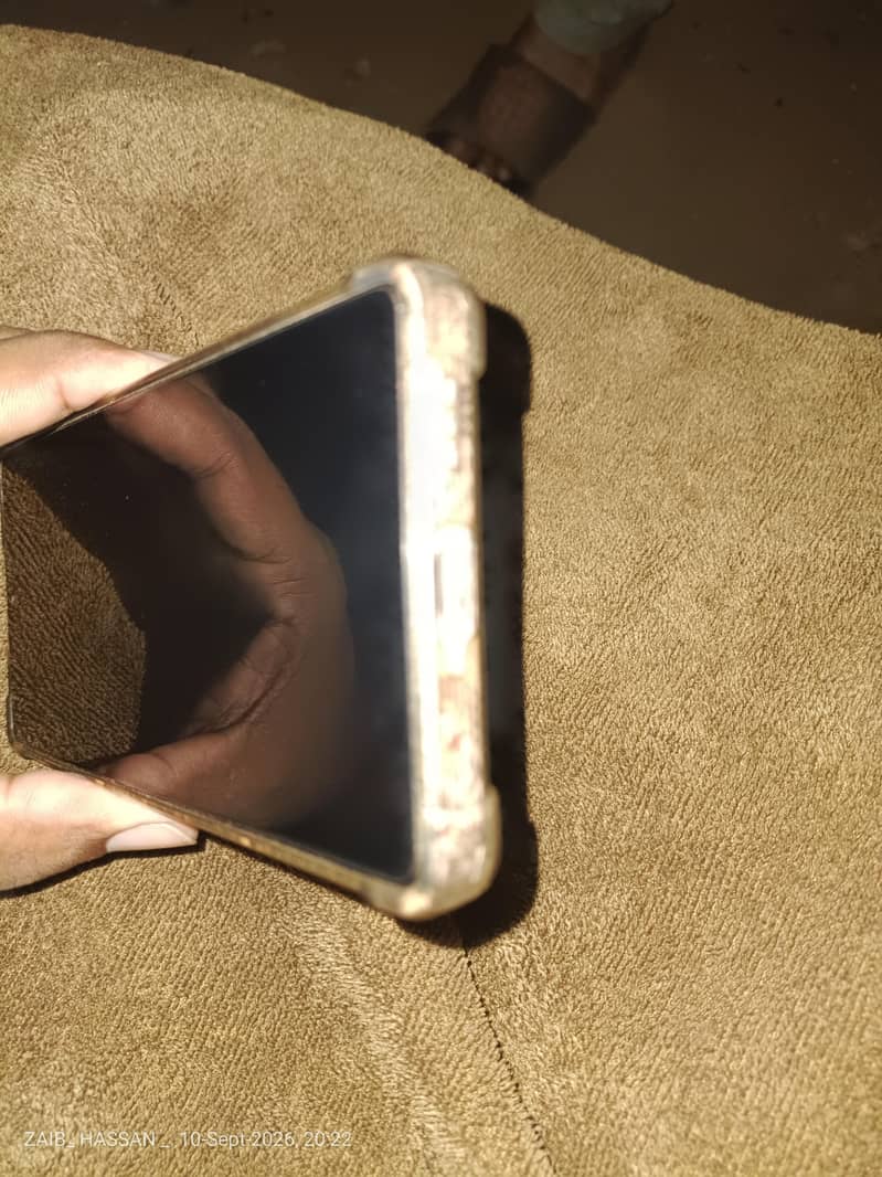 Infinix Note 40 Pro 3